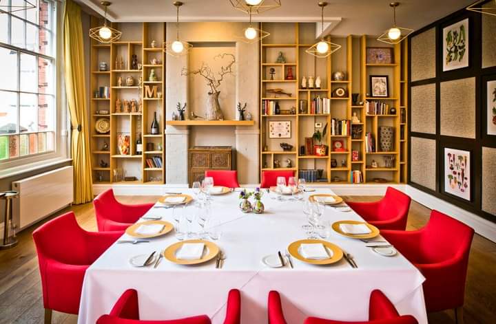 MichelinGuideUK's tweet photo. Visit Liverpool: For Food, Football &amp; The Fab Four

Stand where footballing and musical giants once stood in one of Britain’s most influential and culturally significant cities

https://t.co/i5uDKTuPQB https://t.co/ErPw6MscPa