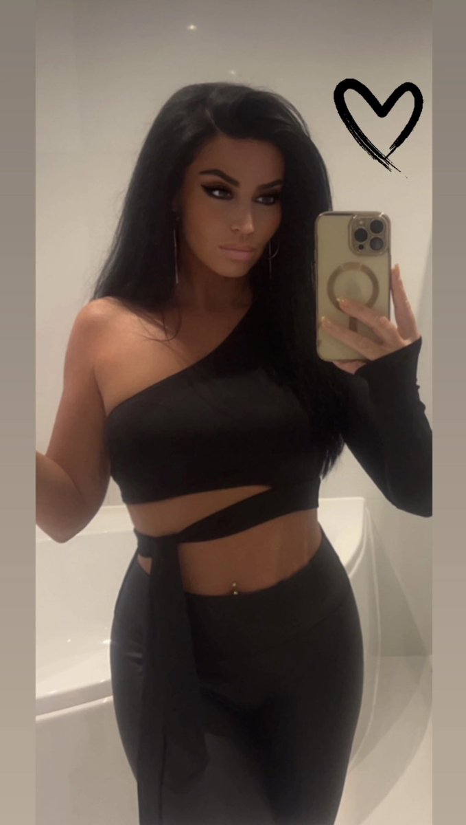 On my way #SnookerShootout 🎱🎱

Look forward to seeing you all there💋❤️

<a href="/9clubMYOfficial/">9clubMY Official</a> 
#WalkOnGirl #Presenter #Model #9ClubShootout #EuroSport #Shootout #Family #Love #Pool #Mosconi #MosconiCup #Darts #Boxing #Presenting #snookertime #LiveTV #ilovesnooker #clockisticking 💕