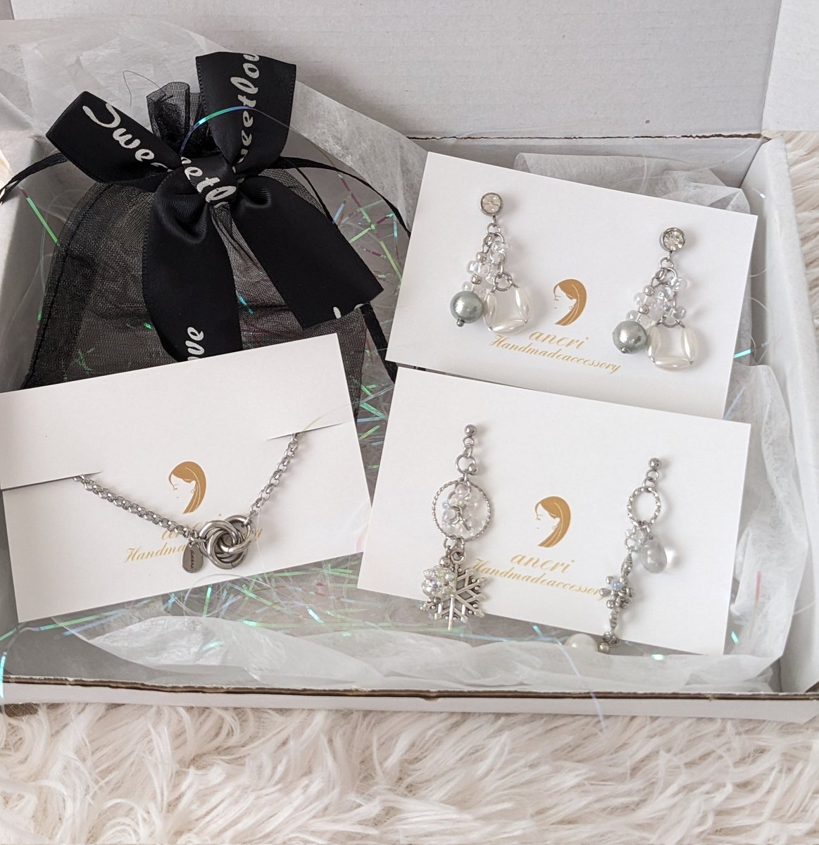 moroeri623's tweet image. aneri

christmasspecialbox🎄🌟 ̖́-

GOLDは完売いたしましたが、
Silverはまだございます♡
Silverのオススメはユニセックスで
お使いいただけるブレスレット。
カップルでシェアにも♡♡
25日まで販売です。
 #aneri
 #ハンドメイドアクセサリー
 #クリスマスボックス