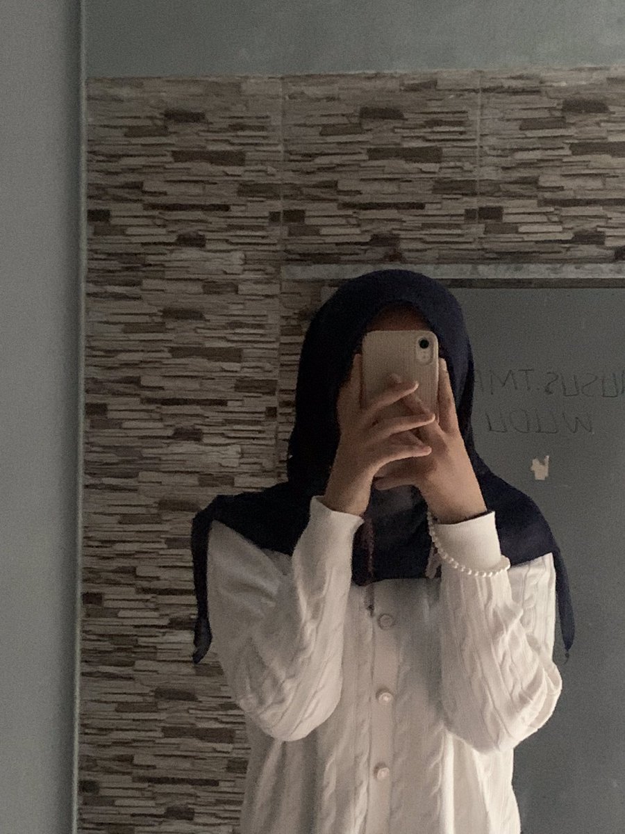 reichtumer's tweet photo. • Cardigan Cable

cardigan ter lembutt, modelnya cantikk ala ala cardigan polo gitu, cocok dipakein bawahan apaa ajaa dan bisa di pake kemana aja menurutku, gabikin gerah juga, worth the pricee💗

—https://t.co/q2o11Rswnm https://t.co/q2Qfe4H6Aq