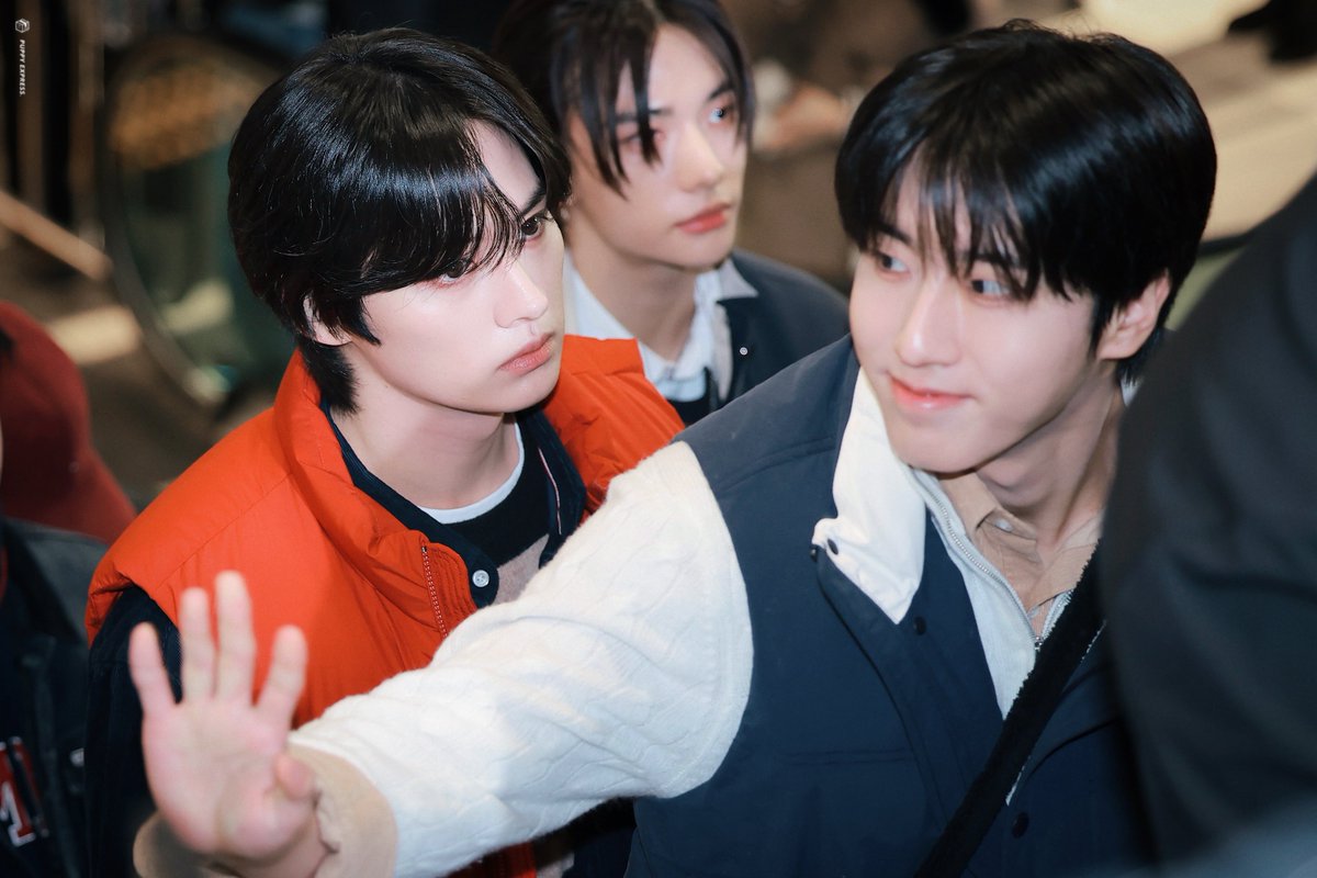 puppiexpress's tweet photo. 241204 GMP

#한밍 #minsung
#한 #HAN #리노 #LeeKnow
#스트레이키즈 #Straykids https://t.co/JmLHvoDSKc
