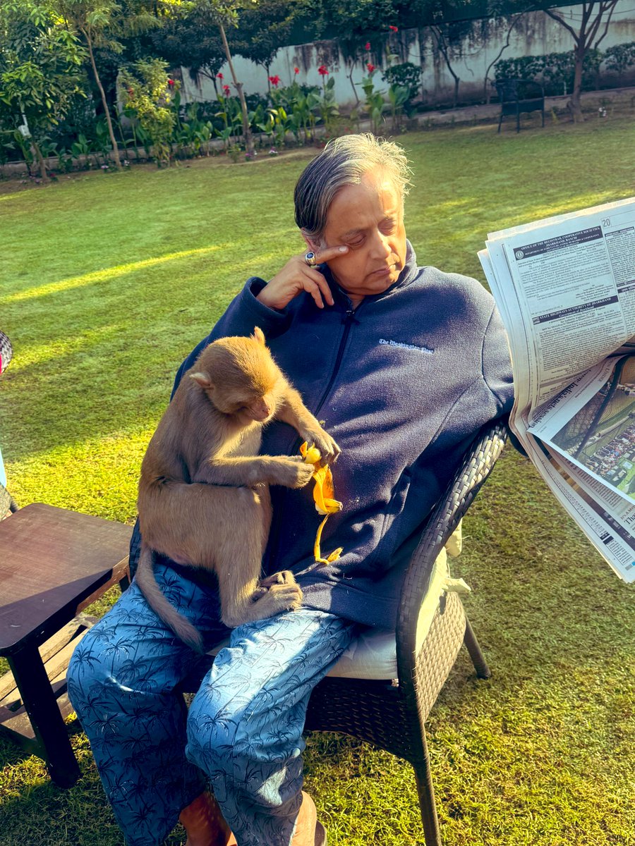 Shashi Tharoor tweet media