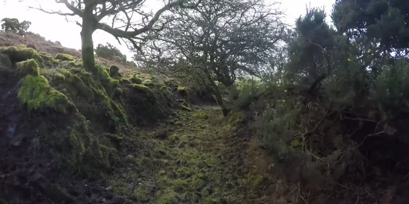 chrissyknightoc's tweet image. Chatting to Gemma #WLRFM today 1.30pm about some of our local Ringforts. There are over 450 recorded #Ringforts in #Waterford (National Monuments -Service Sites &amp;amp; Monuments Record) Drone photos from our visit to Ringforts in Kilbrien (1/2) &amp;amp; Middlequarter (3/4) Co. Waterford  by