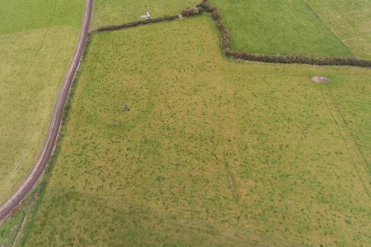 chrissyknightoc's tweet image. Chatting to Gemma #WLRFM today 1.30pm about some of our local Ringforts. There are over 450 recorded #Ringforts in #Waterford (National Monuments -Service Sites &amp;amp; Monuments Record) Drone photos from our visit to Ringforts in Kilbrien (1/2) &amp;amp; Middlequarter (3/4) Co. Waterford  by