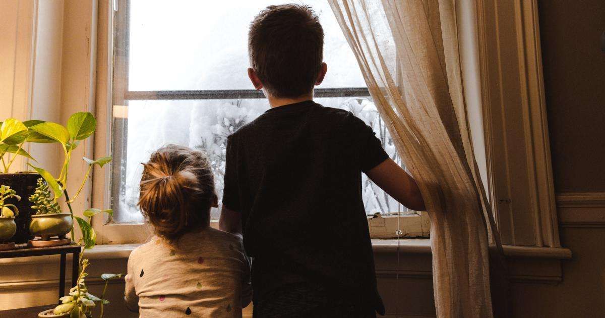 🧡 #16DaysOfAction 
Day 10: "Poverty, Social Inequality, and Domestic Abuse: The Impact on Children" buff.ly/3ZdzDvw
This research, by BASW UK &amp; The University of Edinburgh, sheds light on how poverty and domestic violence affect children, particularly in Scotland.