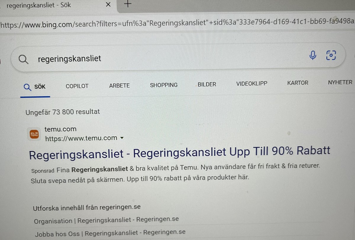 Sveriges Konsumenter (@svkonsumenter) on Twitter photo Passa på! Just nu upp till 90 % rabatt på Regeringskansliet!
<a href="/shoptemu/">Temu</a> satsar hårt i julhandeln. Har du regeringskansliet på din önskelista?
<a href="/SwedishPM/">Ulf Kristersson</a> <a href="/ElisabethSvan/">Elisabeth Svantesson</a> <a href="/ErikSlottner/">Erik Slottner</a> #jul #rea Passa på! Just nu upp till 90 % rabatt på Regeringskansliet!
<a href="/shoptemu/">Temu</a> satsar hårt i julhandeln. Har du regeringskansliet på din önskelista?
<a href="/SwedishPM/">Ulf Kristersson</a> <a href="/ElisabethSvan/">Elisabeth Svantesson</a> <a href="/ErikSlottner/">Erik Slottner</a> #jul #rea