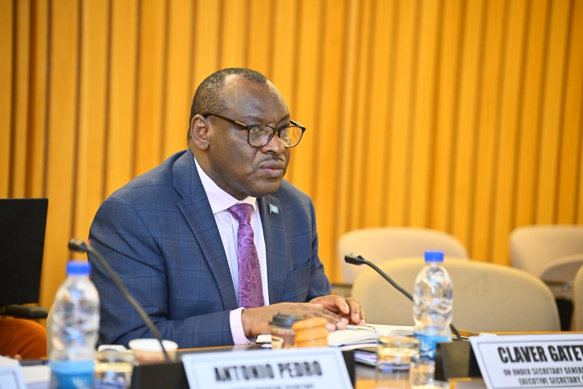 ECA_SROWA's tweet photo. At the Hybrid 2024 #APPRM, the Executive Secretary of @ECA_OFFICIAL , @claverGatete said: "The partnership with the @UN entities, @ecowas_cedeao , and @unis_sahel has been expertly handled by @ECA_SROWA with diplomacy, and it is highly appreciated."
With:
@NgoneDiop9 https://t.co/nhkfJlVHGO