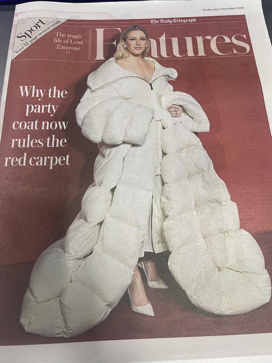 Big coats still in fashion after coming into fashion again a couple of weeks ago. Will check in again next week on how big coats are faring but I think as we approach late December coats will be key. Particularly big ones.