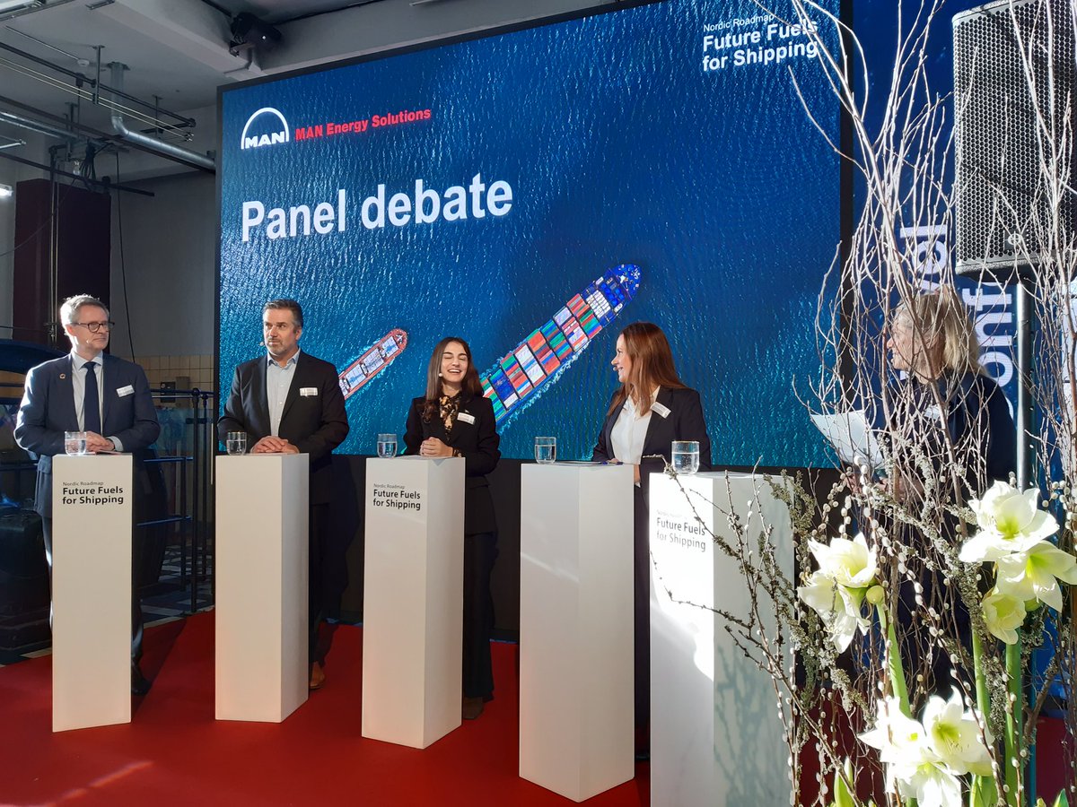 Yesterday, at the high-level conf. on #GreenShipping in the #Nordic region the #NordicCouncilofMinisters handed over the Fuel Transition Roadmap for Nordic Shipping to representatives of the Nordic Governments. Many important initiatives. Now is time for implementation.