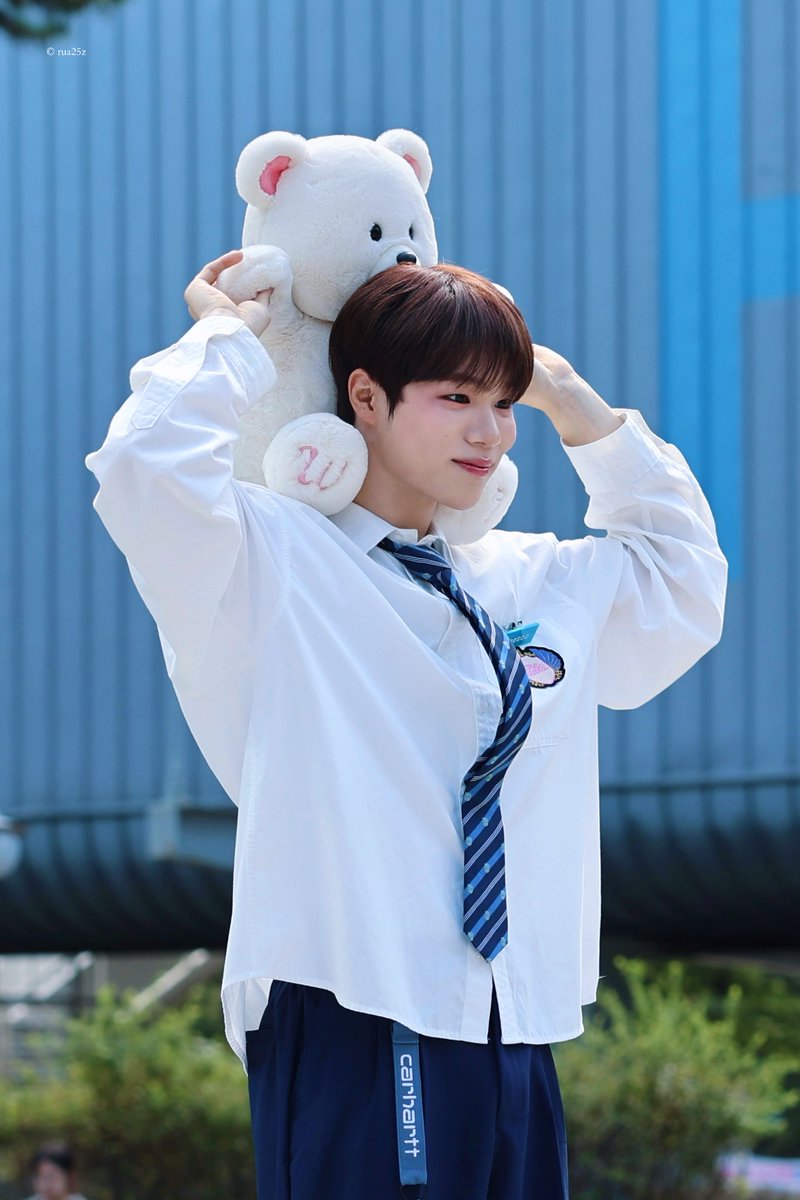 rua25z's tweet photo. 241003 엠카 미니팬미팅

#더윈드 #김희수 https://t.co/IhP50Mc5oc