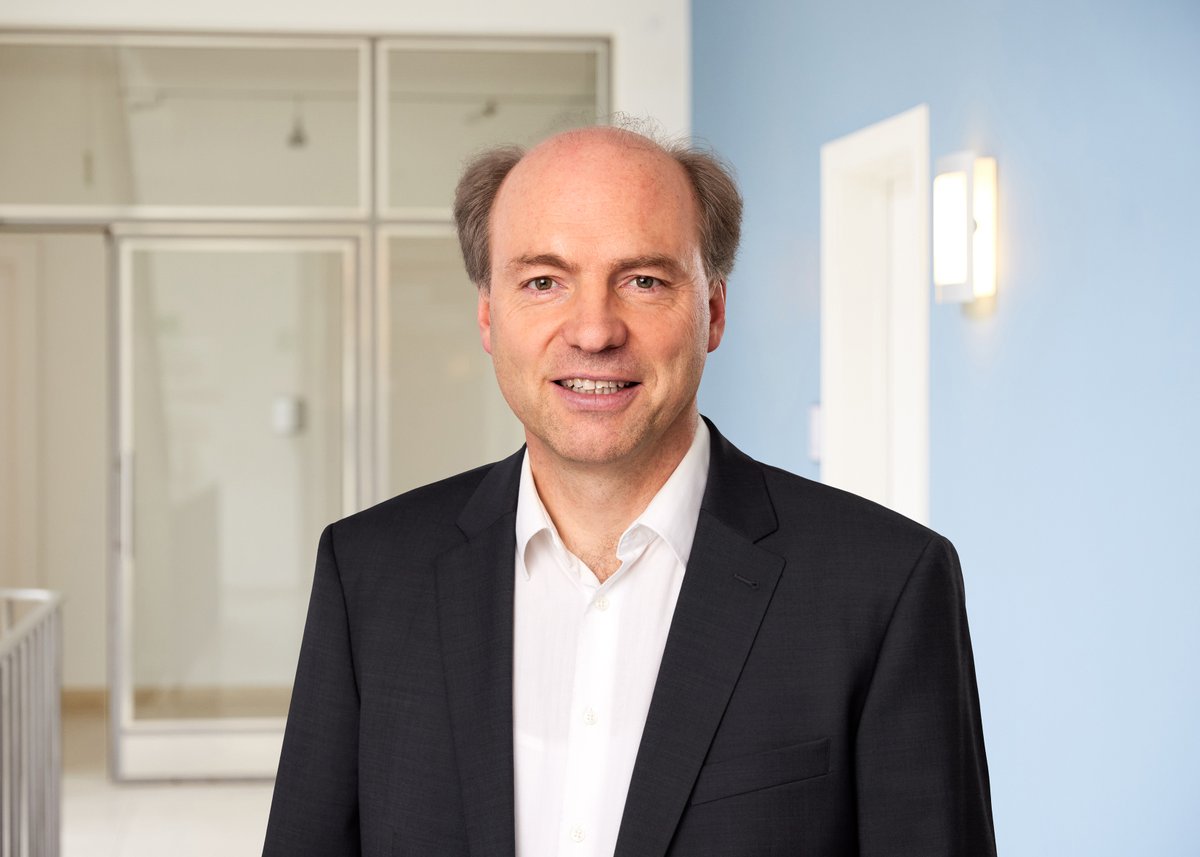 ECONtribute (@econ_tribute) on Twitter photo Herzlichen Glückwunsch an <a href="/ECON_tribute/">ECONtribute</a> Clustermitglied <a href="/MattSutter_MPI/">Matthias Sutter</a> <a href="/eeg_mpi/">EEG MPI</a> zur Berufung zur <a href="/Leopoldina/">Nationale Akademie der Wissenschaften Leopoldina</a> – Nationale Akademie der Wisenschaften! 👉 econtribute.de/de/clustermitg… Herzlichen Glückwunsch an <a href="/ECON_tribute/">ECONtribute</a> Clustermitglied <a href="/MattSutter_MPI/">Matthias Sutter</a> <a href="/eeg_mpi/">EEG MPI</a> zur Berufung zur <a href="/Leopoldina/">Nationale Akademie der Wissenschaften Leopoldina</a> – Nationale Akademie der Wisenschaften! 👉 econtribute.de/de/clustermitg…