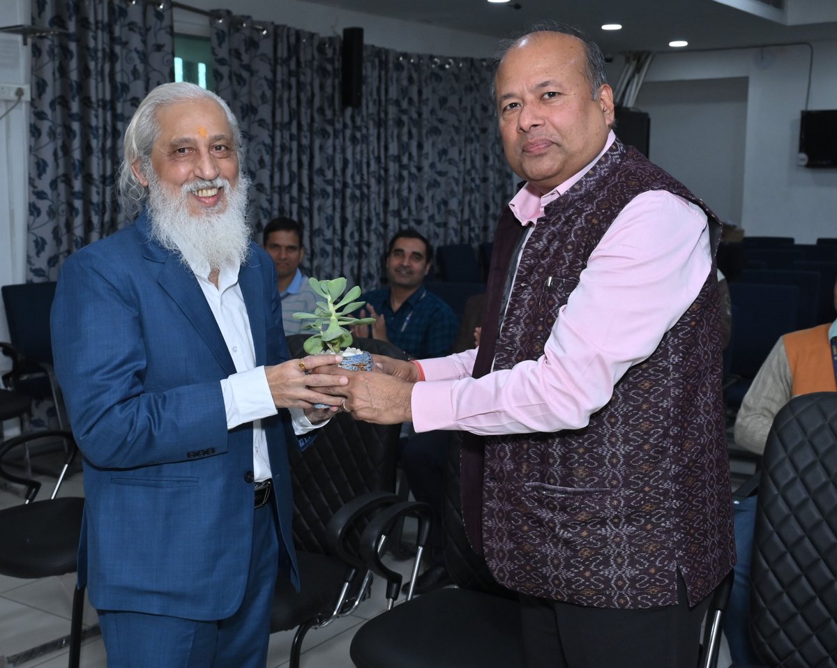 NIT_Jaipur's tweet image. On 2nd December 2024, @NIT_Jaipur had the honor of hosting Prof. Anil Sahasrabudhe, Chairman of the Executive Committee of #NAAC, and Chairman of #NETF and #NBA, as part of the Institute Lecture Series. Prof. Sahasrabudhe delivered an inspiring talk on "Leveraging the National