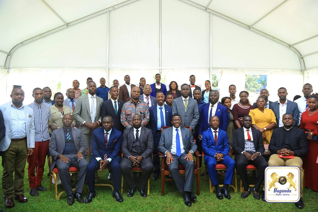 SuubiLyaBuganda's tweet photo. Young professionals can play a significant role in community and nation development by bringing fresh perspectives. We believe that under our umbrella, Ssuubi Lya Buganda, we will put Buganda at the helm of socio-economic and political development. https://t.co/LZ4xM2yRoC