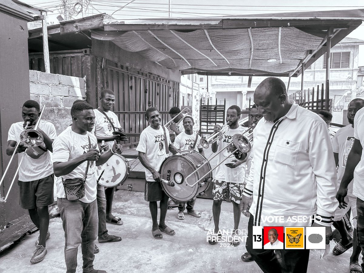AlanKyerematen's tweet image. Thank you, Central Region, for the warm and heartfelt welcome!

Let’s break free from 32 years of stagnation and create the change we deserve.

🗳️ Vote Alan Kyerematen
🦋 Movement for Change – Ghana Will Rise Again!