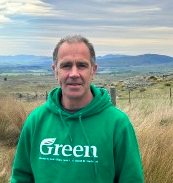 dellavaris's tweet photo. Greens science mouthpiece, Scott Willis envisages a dark and desperate future for NZ. He wants a "post-growth economy ensuring climate justice as we adapt to the rough road ahead." #GreenFail https://t.co/WrS62SEZZ0