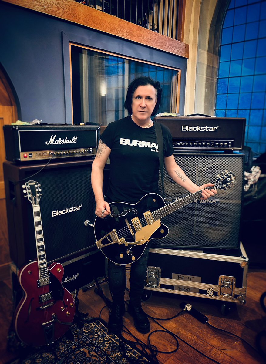 MarkGThwaite's tweet photo. @thewonder_stuff tour rehearsals in deepest Worcestershire going well… all of the UK shows are now SOLD OUT (except a few tix left for Edinburgh O2 Academy) - looking fwd to seeing ya - kicks off this Sat @ Bristol O2 Academy.. tour dates in comments⚡️⚡️⚡️

who’s coming? https://t.co/ebeBp8cle6
