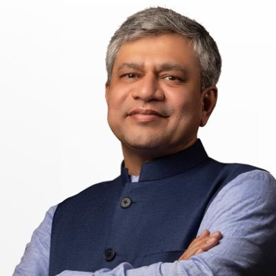 airnews_abad's tweet image. સ્વયંસંચાલિત રેલ સંરક્ષણ પદ્ધતિ  'કવચ'નો વિકાસ પૂર્ણ થઈ ગયો છે

રેલ્વેએ દરેક મુસાફરને મુસાફરીમાં સબસિડી આપવાનું લક્ષ્ય રાખ્યું છે

: કેન્દ્રીય મંત્રી @AshwiniVaishnaw 

#AutomaticTrainProtection | #Kavach | #trainsubsidy | #IndianRailways | #LokSabha|  #supplementaries