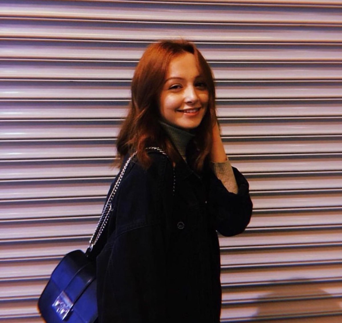 ceren özdemir, beş yıl önce bugün, cezaevi firarisi özgür arduç tarafından evinin önünde bıçaklanarak ö-dürüldü. ceren, doğum gününün unutulmamasını istemişti. öldürülmeseydi 3 gün sonra doğum gününü kutlayacaktı.

iyi ki doğdun ceren, hiç unutmadık seni.
