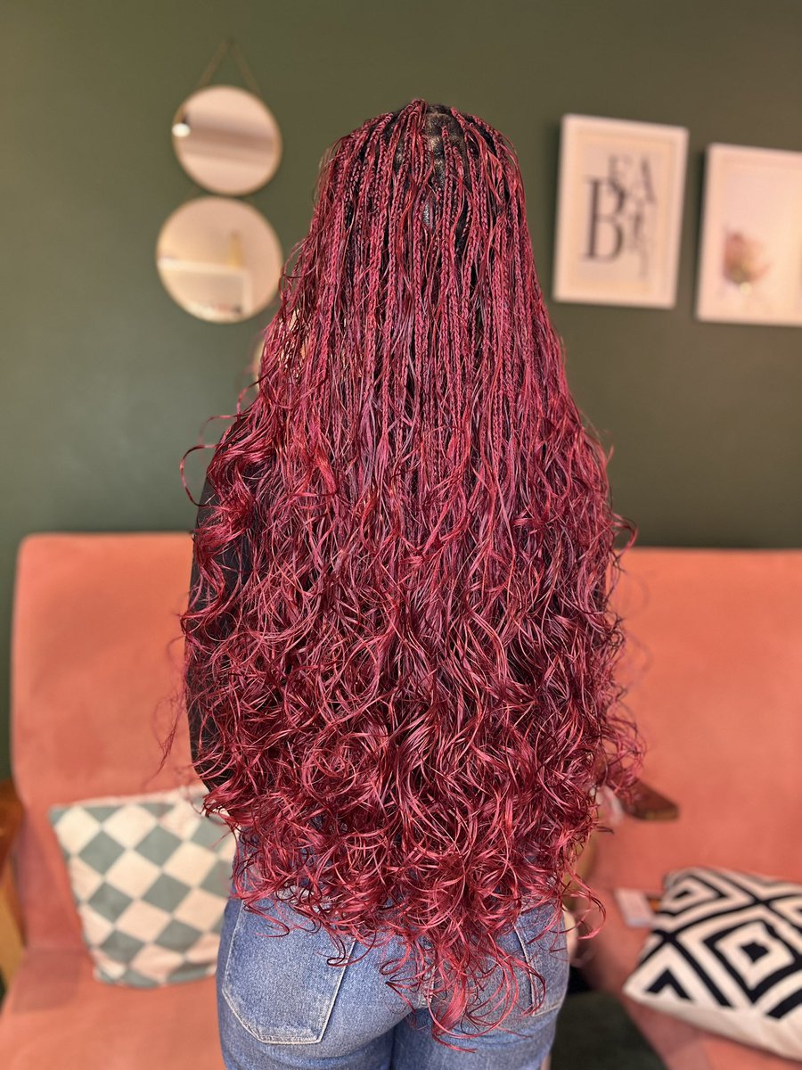 fritzhairstudio's tweet image. Frenchcurls it is!

We are Located in Ntinda, Kisakye business center room L1-12 
#fritzhairstudio #knotlessbraids