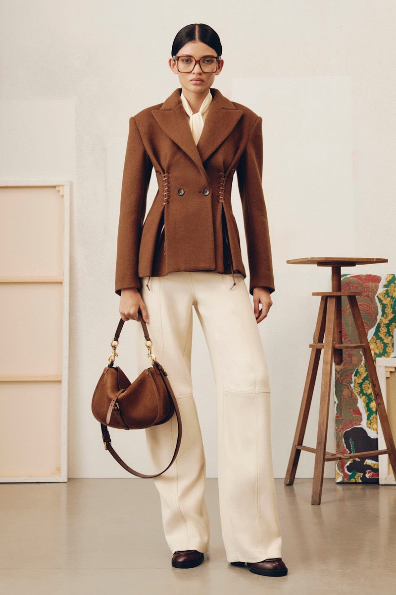 pradapearll's tweet image. etro pre-fall 2025  —  such a gorgeous collection 🤎