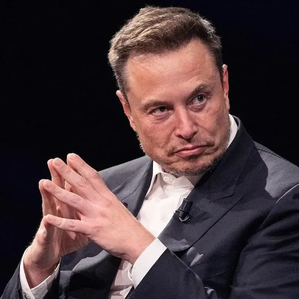 Maximum AI tweet media