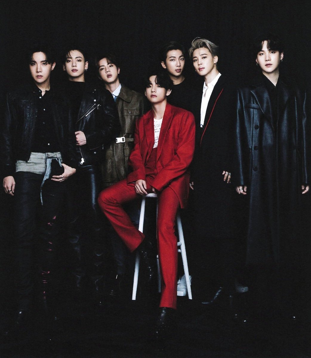 .<a href="/le_sserafim/">LE SSERAFIM</a> and BTS are the only K-pop groups to chart two consecutive years on Apple Music Global Yearly Top Songs.

#LE_SSERAFIM #르세라핌