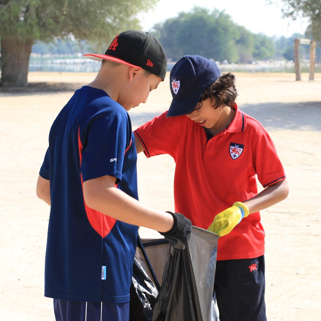 DwightSchoolDXB's tweet image. On December 4, 2024, Dwight School Dubai took action through a desert clean-up at Al Qudra Lake, in a collective effort to improve the planet they’ll one day inherit. 

#SparkOfGenius #DwightSchoolDubai #IB #CallToEarth