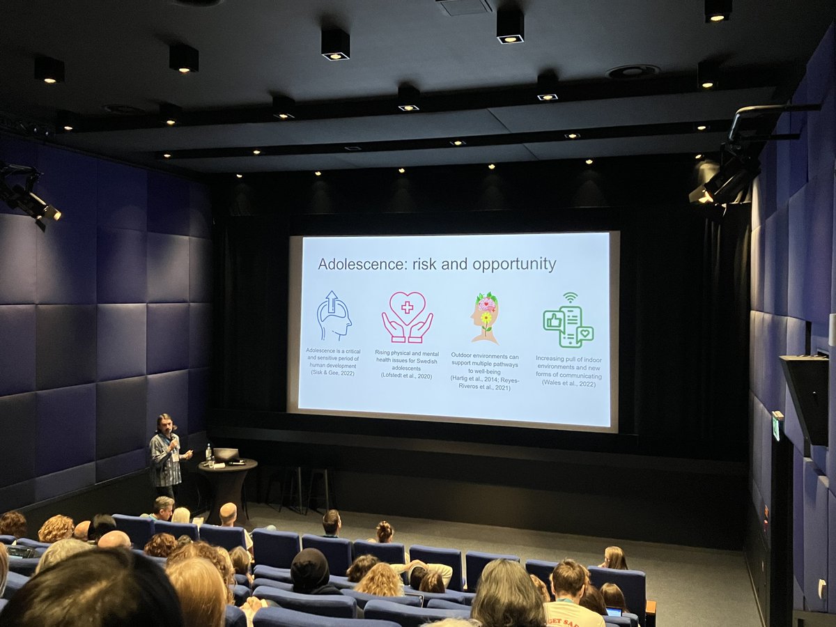 Childinthecity1's tweet photo. Here in parallel 2.3, we start with Mark Wales, PhD in Landscape Planning specialising in Environmental Psychology. Mark's presentation is 'Outdoor spaces for adolescent well-being' https://t.co/hMX91trrVQ