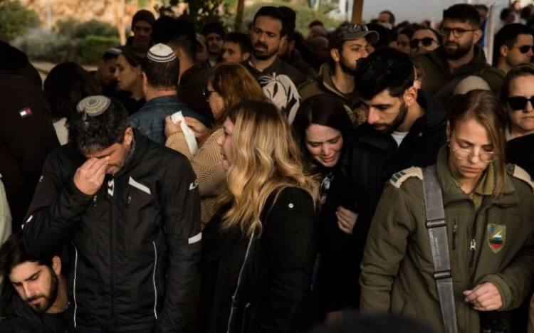 mhrezaa2cen's tweet photo. According to an #Israhelli source, the "suicide rate" has "dramatically" increased amongst the #Israhellis since the beginning of war with #Lebanon!
Commentators say this is indeed a good choice. https://t.co/eiM4diLsSa