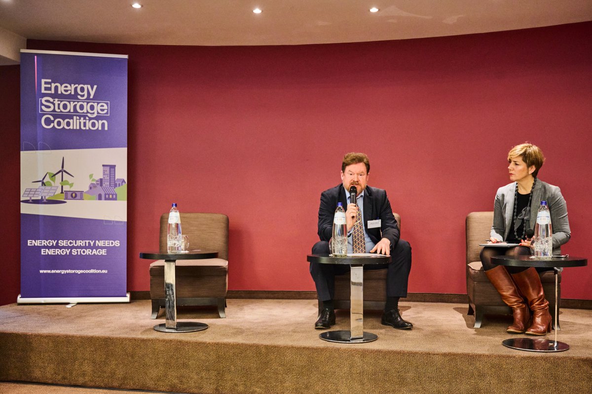 Walburga Hemetsberger (@solarwalburga) on Twitter photo Yesterday, it was great to discuss the importance of scaling-up decentralised energy, with Marcus Lippold from @eu_near, during the <a href="/ES_Coalition/">Energy Storage Coalition</a>'s ‘Repower Ukraine with Energy Storage & Renewables’ event
#Renewables + energy storage🔋 can help to secure #Ukraine's energy system Yesterday, it was great to discuss the importance of scaling-up decentralised energy, with Marcus Lippold from @eu_near, during the <a href="/ES_Coalition/">Energy Storage Coalition</a>'s ‘Repower Ukraine with Energy Storage & Renewables’ event
#Renewables + energy storage🔋 can help to secure #Ukraine's energy system
