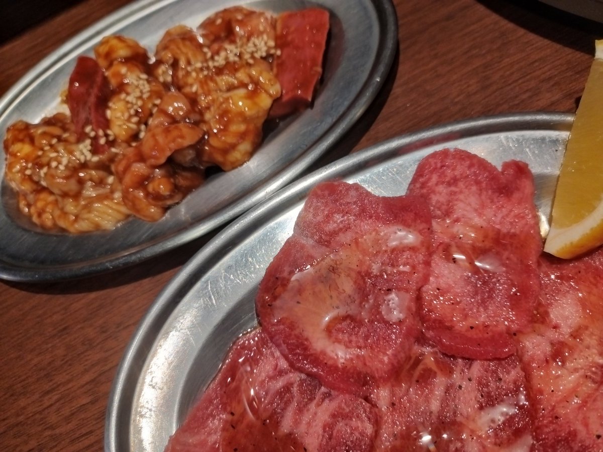 Captain_MorKen's tweet photo. ちょっと肉気分だったので久々の一人焼肉！
ホルモン·舌·心臓·肝臓…… https://t.co/fRp6TzGKCf