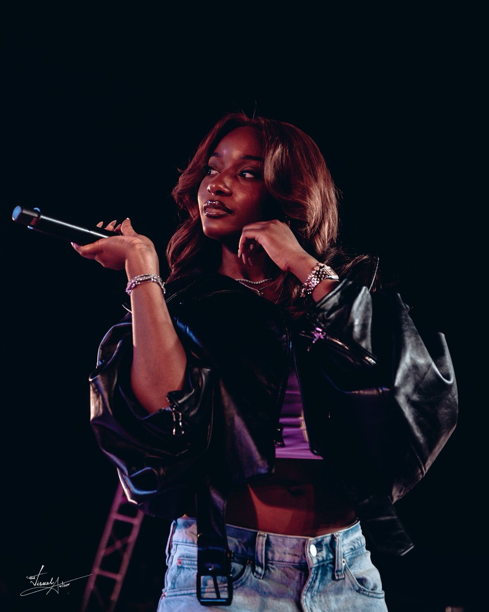 the stories told through my lens tweet media