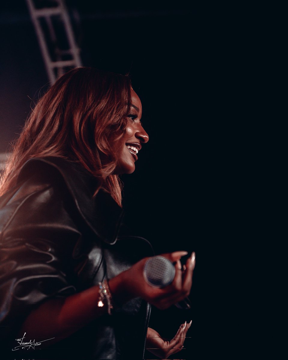 the stories told through my lens tweet media