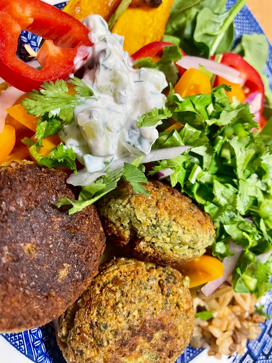 NatalieMoran20's tweet image. One of the worst things about having  Covid is not being able to cook but tonight I was able to sneak into the kitchen and make some me some falafel while the fellas were at sport #cheering 🤞I’m out of isolation in the morning.