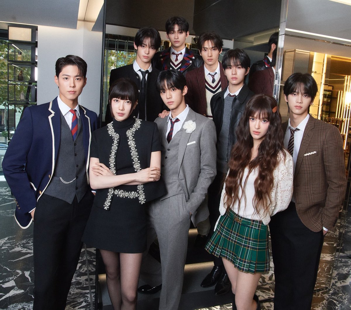 هالصوره تعطي فايب كيدراما the heirs season 2