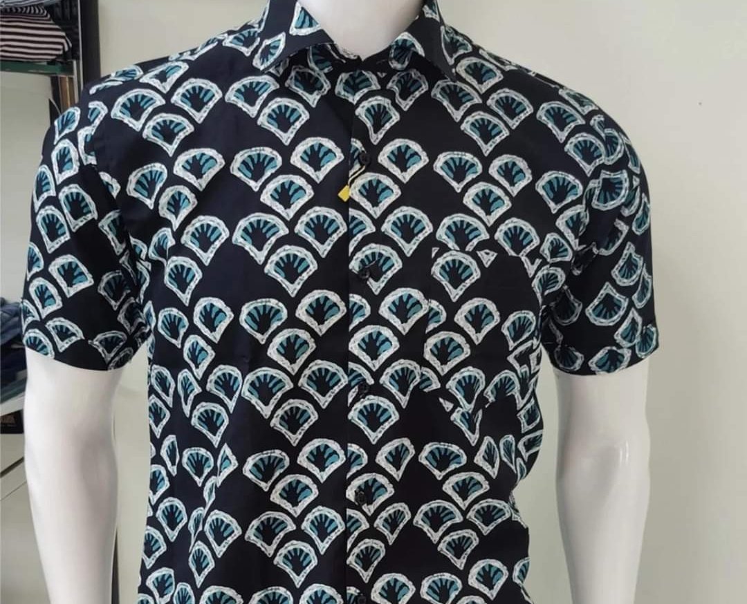 Armariocollectn's tweet photo. Never underestimate the power of a good #shirt.
#ArmarioCollections offers a range of casual #printedshirts with great #fabric and style. https://t.co/OFdWWkxJ43