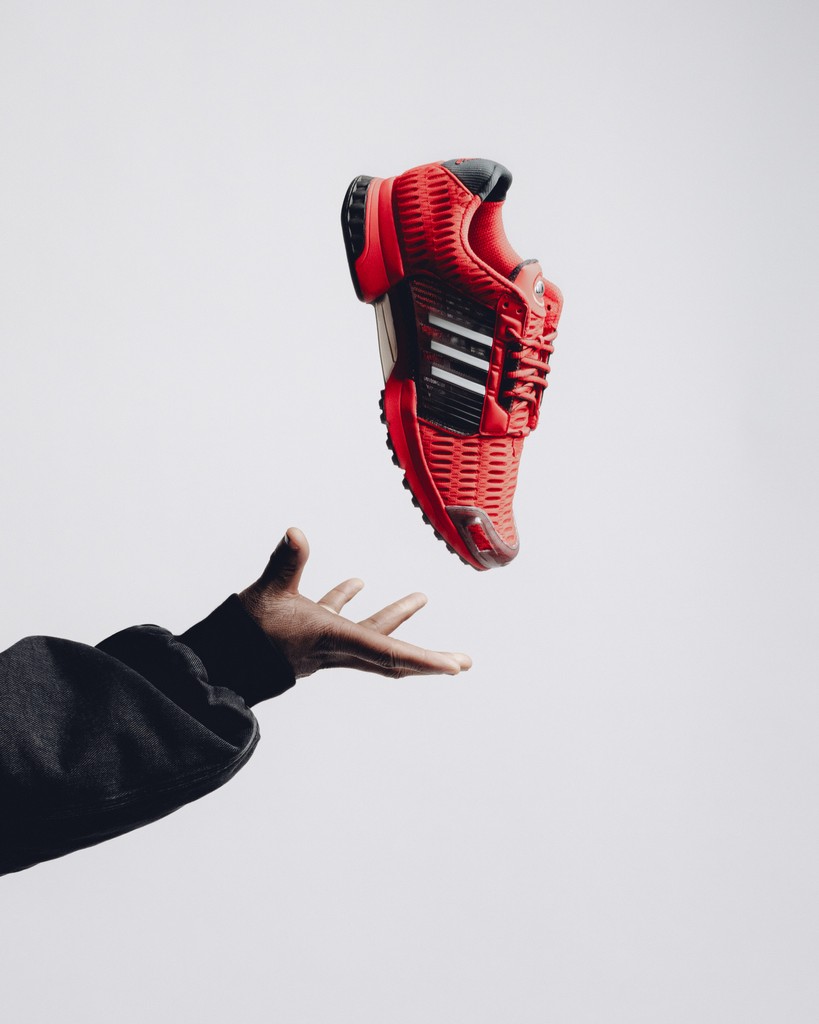 AFEWSTORE's tweet image. SHOP LINK ➡️ l8r.it/vSnm

Stay cool, stay classic. The adidas Originals Climacool 1 brings early 2000s vibes with breathable mesh, ventilation details, and cushioned EVA midsoles for ultimate comfort.

#adidasClimacool #RetroFuturistic #SneakerStyle #afewstore