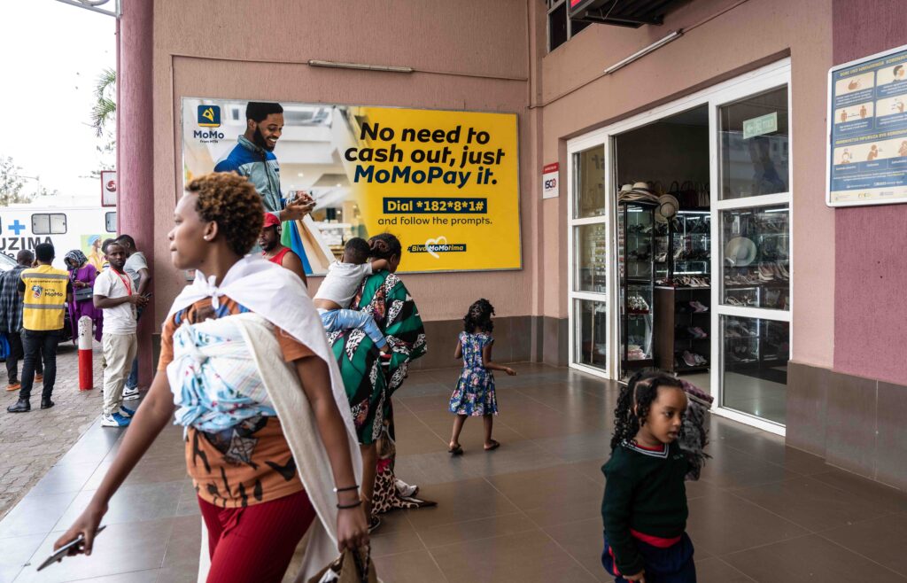 📝 In this earlier blog, <a href="/Santoro_Fab/">Fabrizio Santoro</a> and <a href="/KelbesaMegersa/">Kelbesa Megersa</a> discuss some of the barriers to maximising the potential of digitising tax administration in Rwanda, and likewise highlight some "exciting ways forward".

See ➡️ ow.ly/cC8w50Uk7qN

📸Kim Haughton/IMF

#TaxTwitter