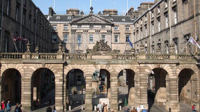Edinburgh_CC's tweet photo. On the #edinwebcast today:
🏘️plans for a new '£2bn 20-minute neighbourhood' in the West of Edinburgh with space for 7,000 new homes
🚸proposals for an extension to Frogston Primary 
when the Development Management Sub Committee meets at 10am https://t.co/4HVNUzICde https://t.co/KQsOnLnefm