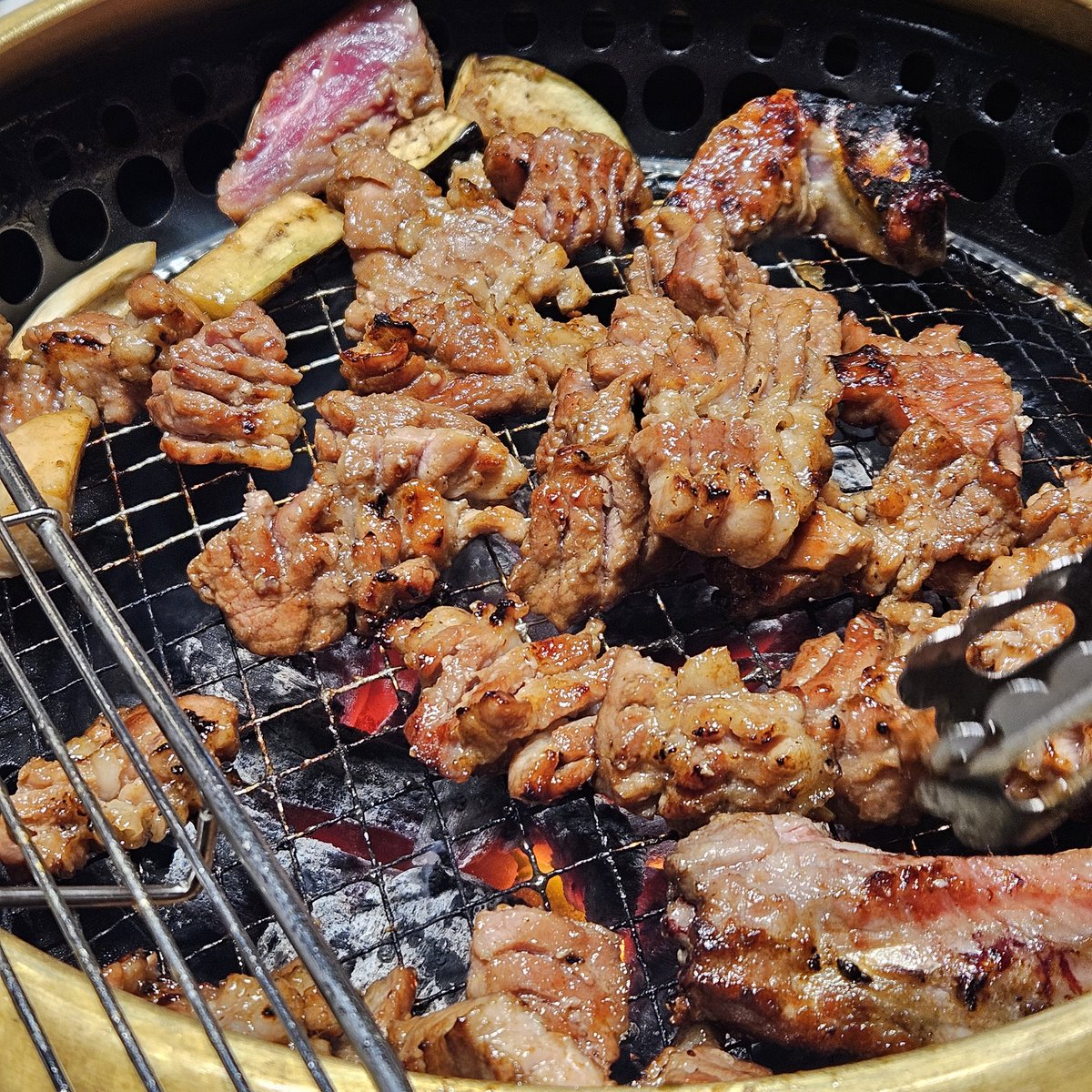 omeok5's tweet photo. 돼지갈비
힘들수록.. 모두 잘 챙겨먹어요.. https://t.co/pnxtnJha57