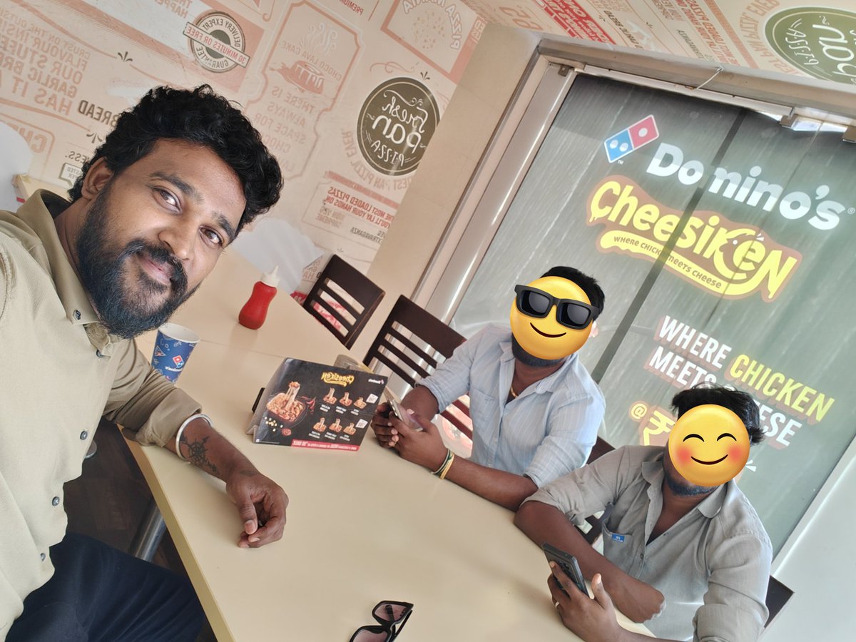 Foreign_Returns's tweet image. ரொம்ப நாள் அப்பறம் திருநெல்வேலி வந்தோம்.. சரி சாப்பிட்டு சாங்களையும் போலம் முடிவு பண்ணி படம் பாக்க வந்தாச்சு 
#Sorgavaasal 
#PssMultiplex 
#Thirunelveli 
#திருநெல்வேலி