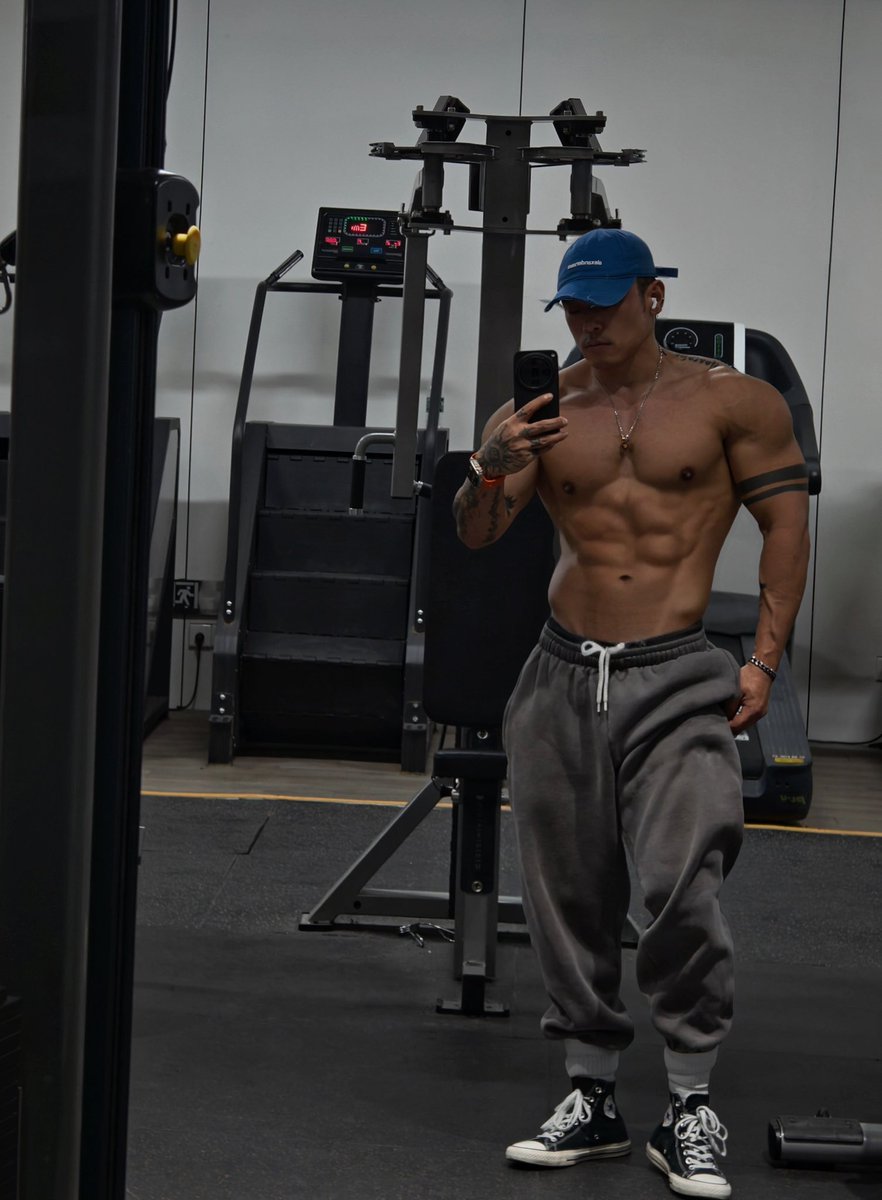 Buffwake tweet media