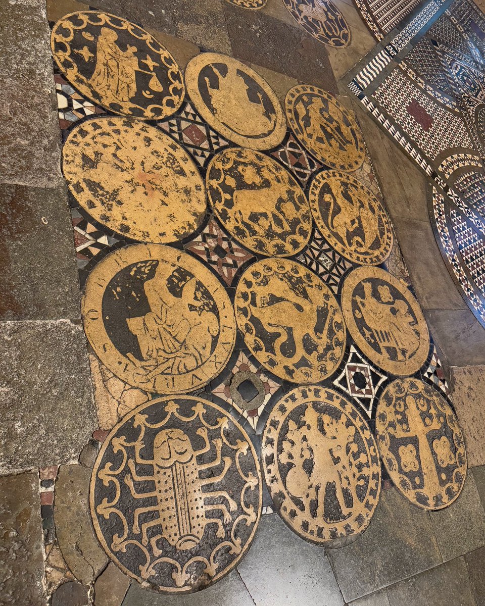 MementoRoma's tweet photo. Apparently we were very lucky to see this pavement at Canterbury Cathedral, with the Cosmati mosaic and roundels showing the signs of the zodiac and labours of the months - we were told that it’s usually kept covered https://t.co/BX6rYLWkXD