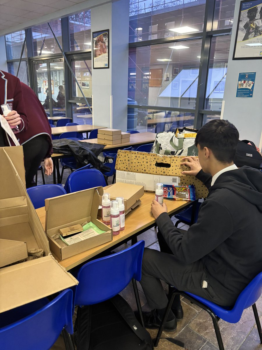 St Ninian's Business Education tweet media