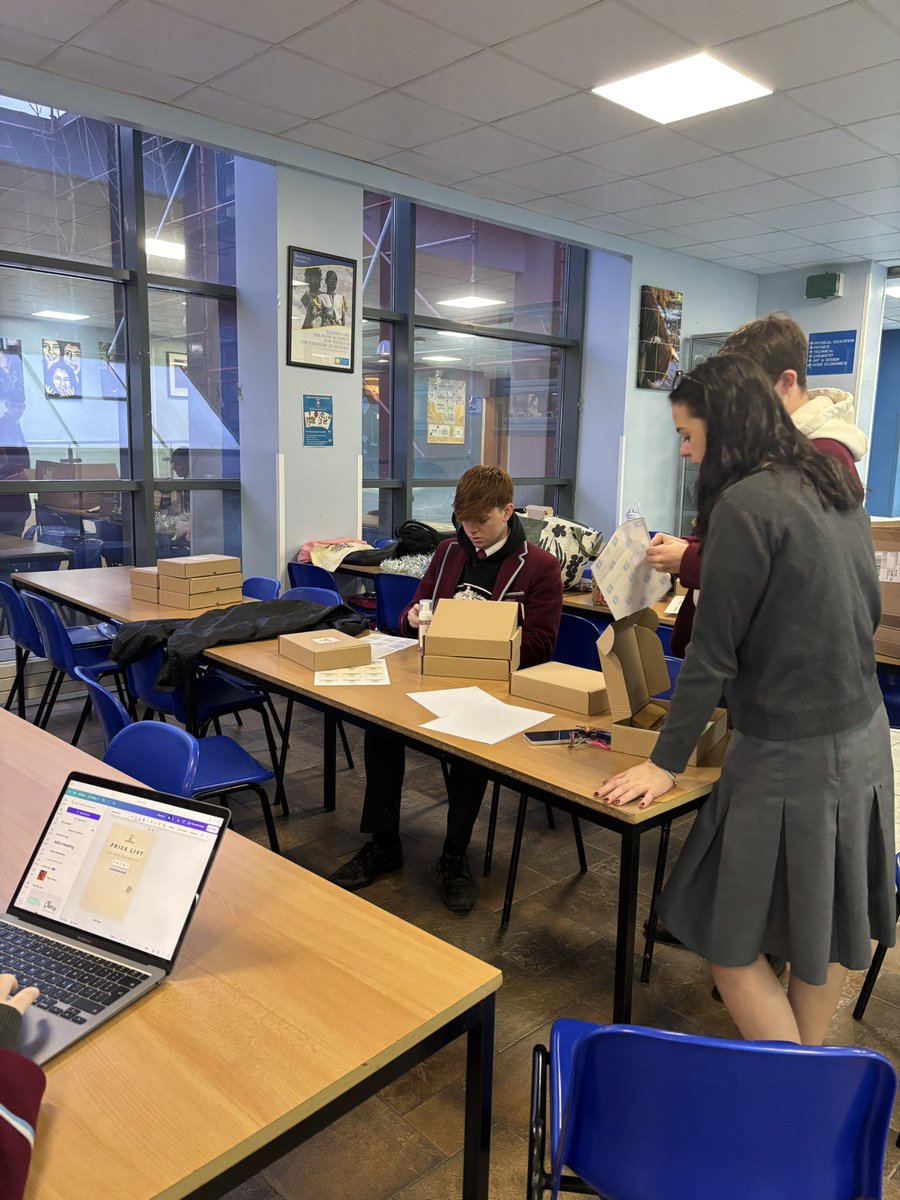 St Ninian's Business Education tweet media