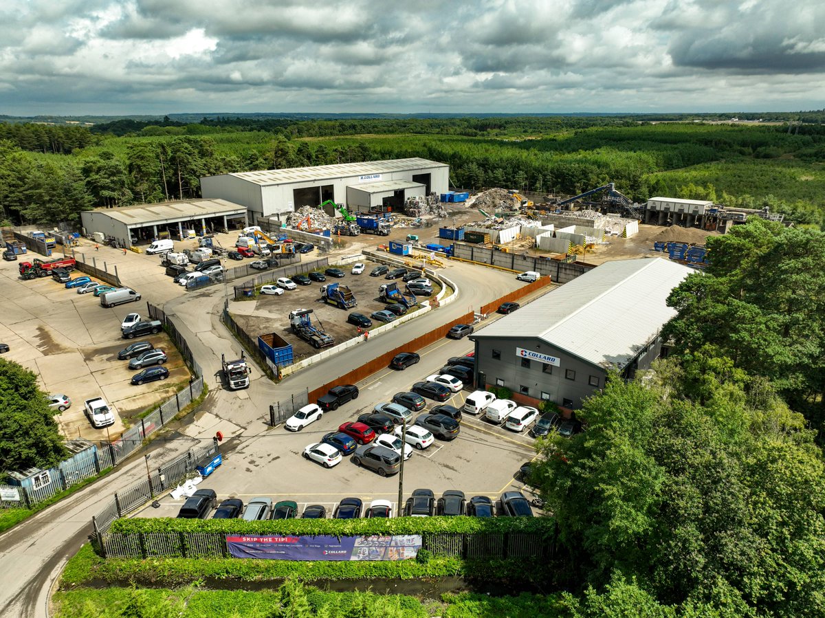 collardgroupltd's tweet image. Over the past 30 years of our growth, one thing has stayed the same: we’ve continued to invest in our operating site and infrastructure. From fixing lorries in his front garden, to renting a farm shed, @CollardRob took on a small corner of Eversley Haulage Park.