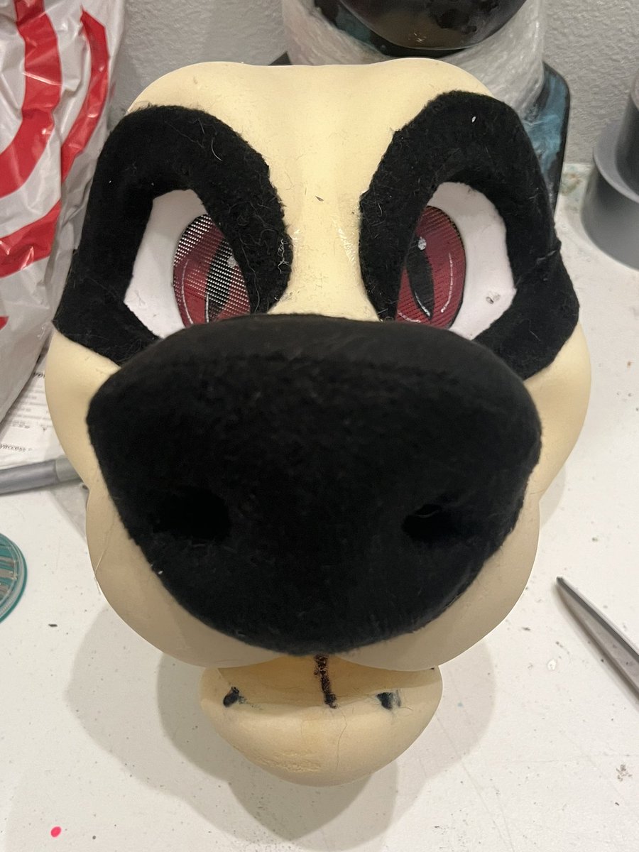 SlaughterdHound's tweet image. Sniffs you