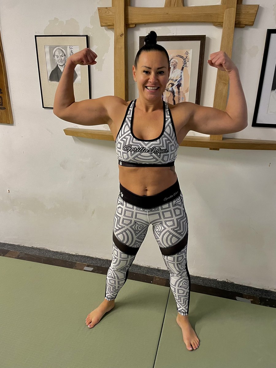 Tia Wrestler The ONLY ONE REAL social media page!! tweet media