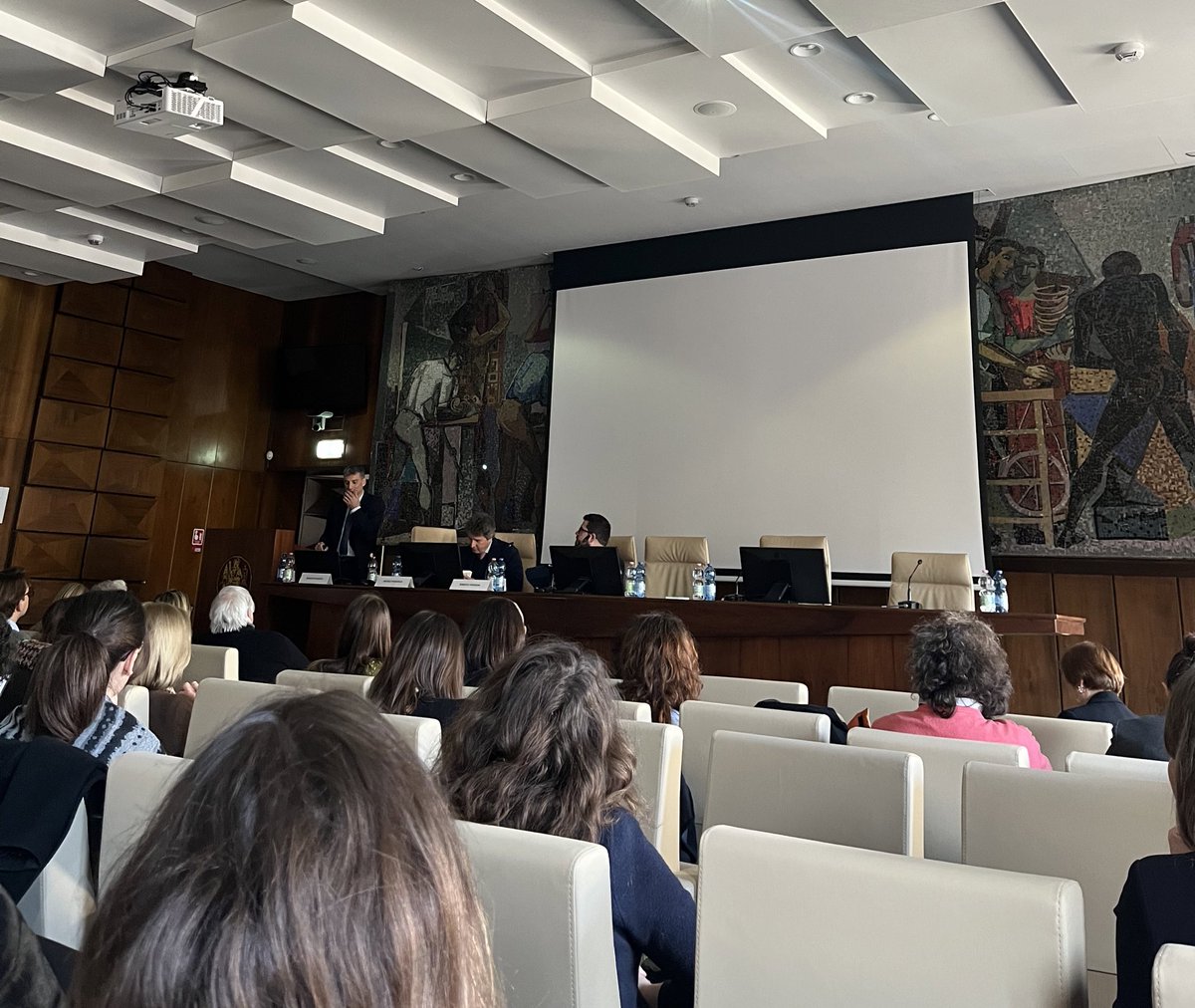 Diamo inizio ai 3 giorni del Convegno Internazionale <a href="/adaptland/">ADAPTLAND</a> con la pre-conference. A Bergamo questa mattina alcune riflessioni sull’identità collettiva del #lavoro da diverse prospettive
#ADAPTConference2024