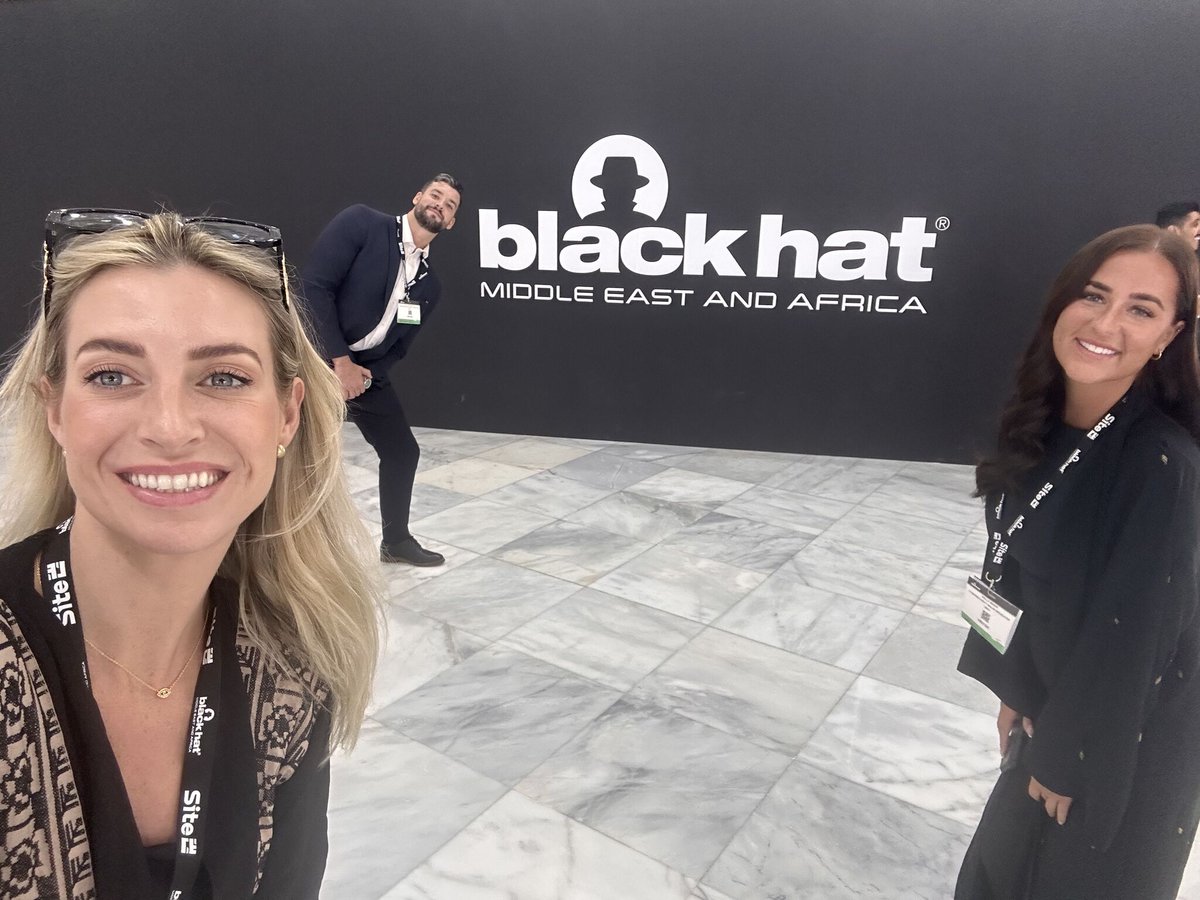 SaltRecruitment's tweet photo. Our Dubai cyber team were out at @Blackhatmea, the Middle East's and Africa's leading cybersecurity conference and exhibition, connecting with global experts and staying ahead of the latest cybersecurity trends. We love to see it! #LifeAtSalt #BHMEA25 https://t.co/cqbAni784L